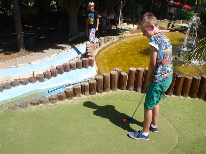 Minigolf with Kids