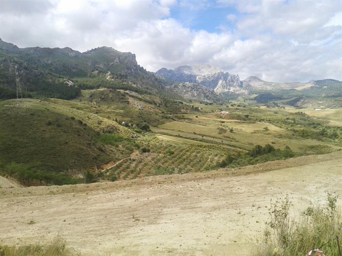 Riding through the Mountains, Malaga