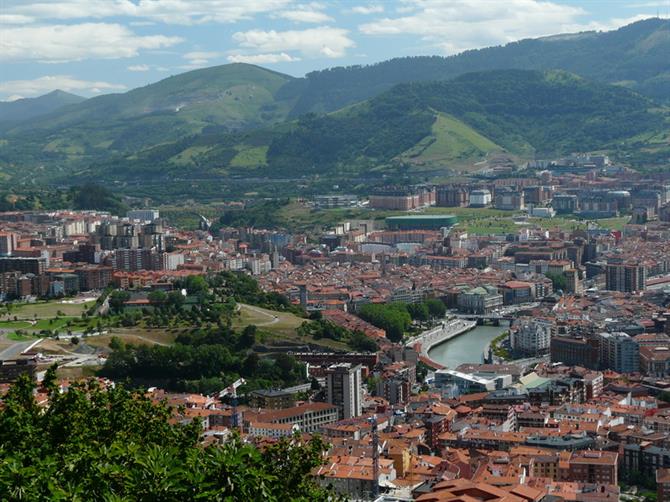 Zicht op Bilbao vanaf het uitkijkpunt, Funicular