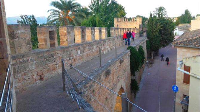 Die alte Stadtmauer Alcudias
