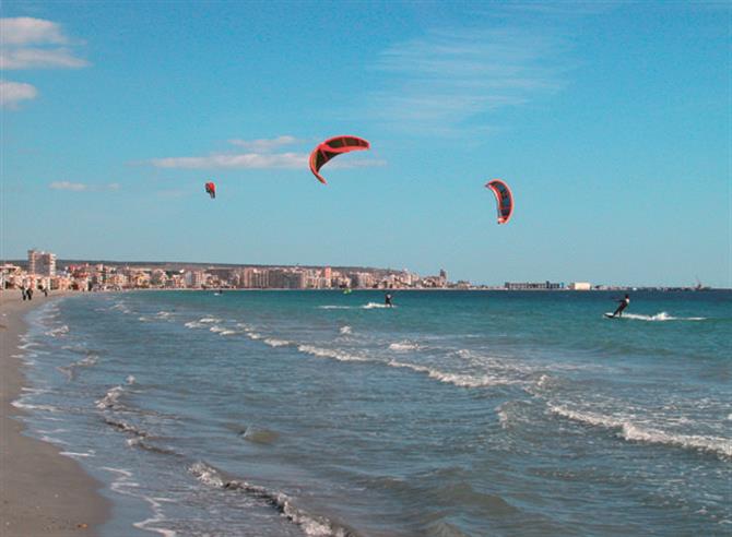 Kitesurfing in Santa Pola