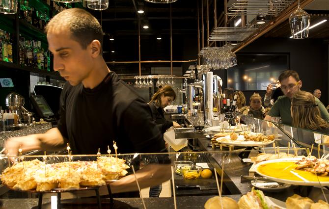 Bar Arranbari, Mercado de la Ribera à Bilbao - Pays Basque (Espagne)