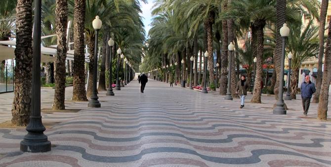 Alicante's iconic Explanada promenade