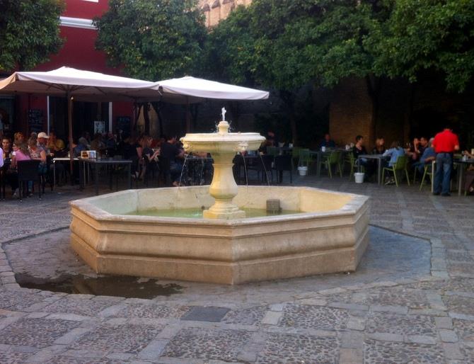Plaza Alianza, Seville