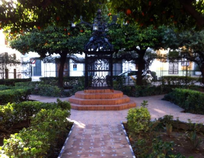 Plaza Santa Cruz, Seville