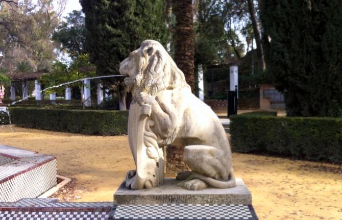Ornamental lion, Maria Luisa Park