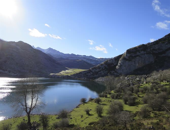 Lagos de Covadonga, Lago Enol, Asturias