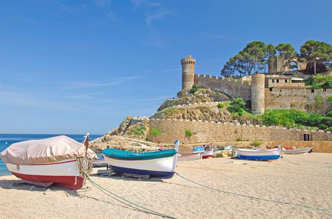 Boote am Strand von Tossa de Mar