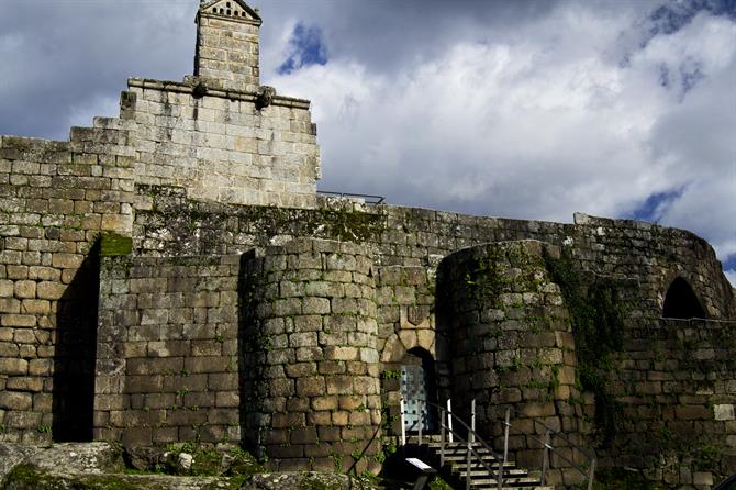 Castillo de Ribadavia  (Slottet i Ribadavia)