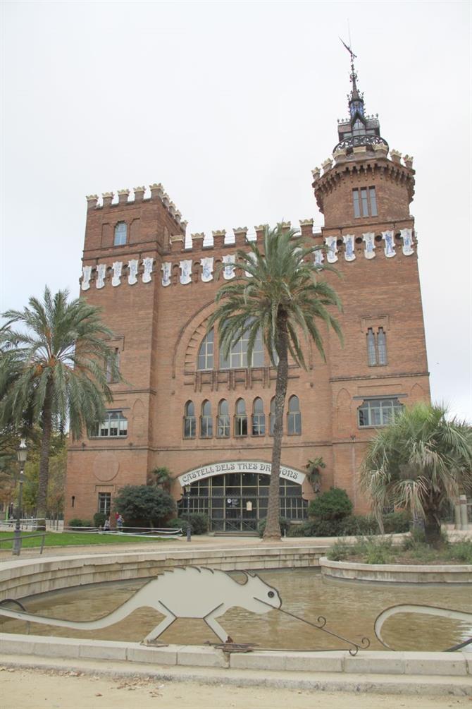De tre dragers slot i Parc Ciutadella
