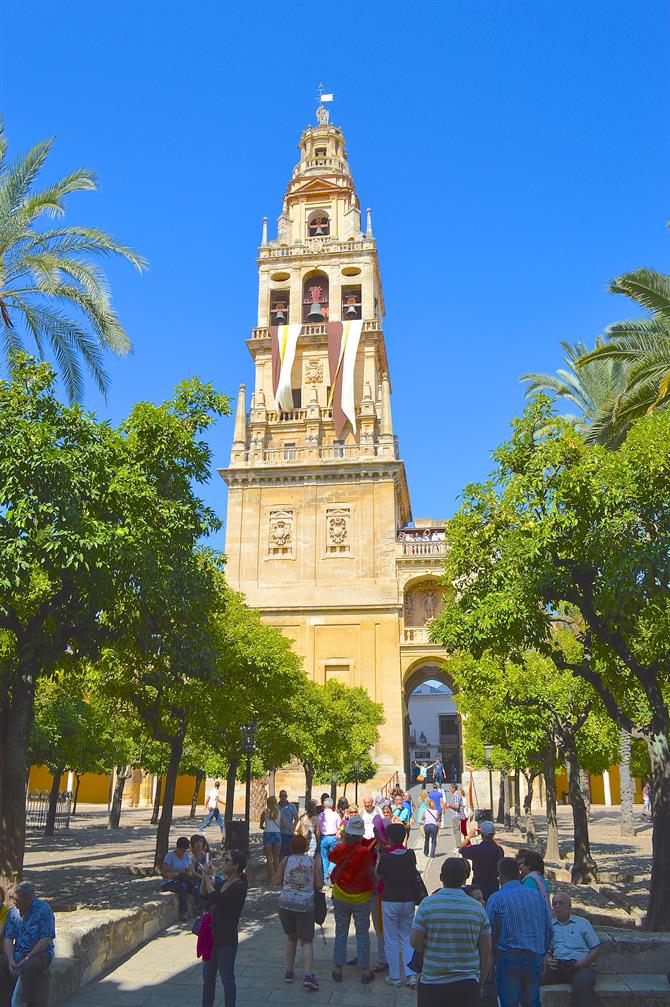 The bell tower of the mezquita