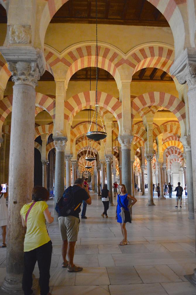Arches de la Mosquée, Cordoue - Andalousie (Espagne)