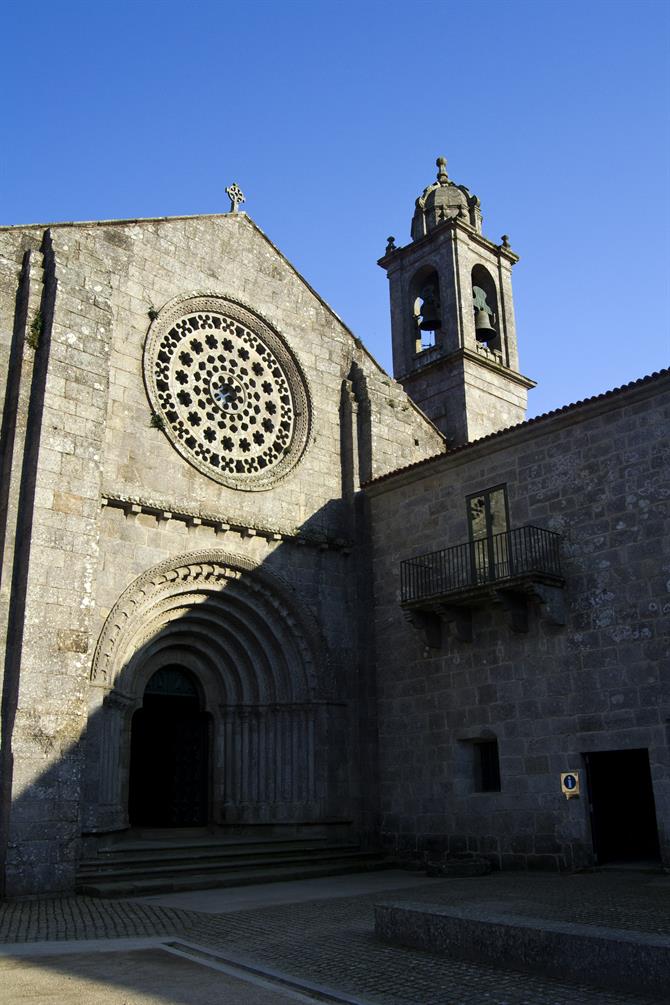die Kirche des Klosters Armenteira