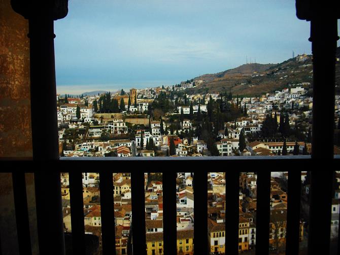 Blick auf Granada von der Alhambra