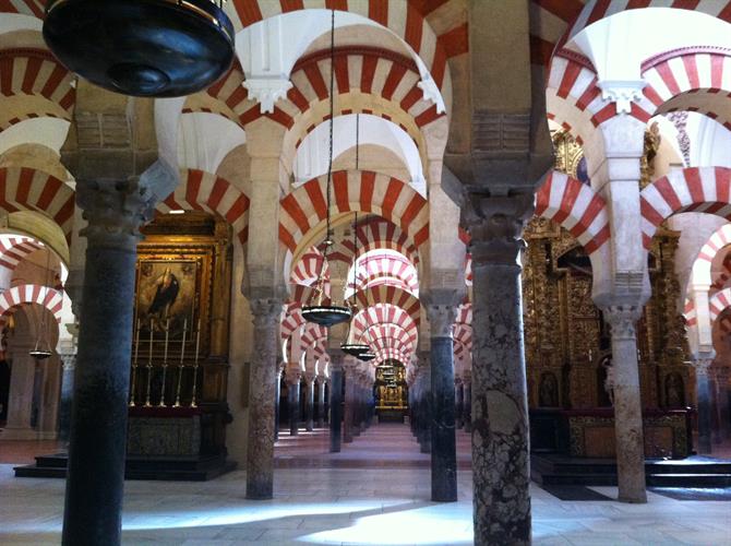 Søjlerne i La Mezquita Cordoba