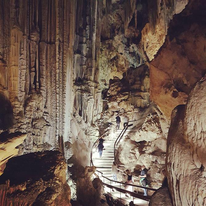 Die Tropfsteinhöhlen von Nerja, Malaga