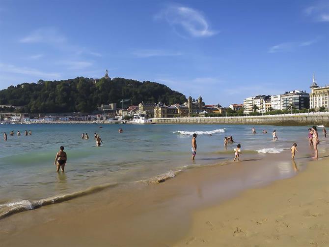 San Sebastián, Concha strand in de zomer