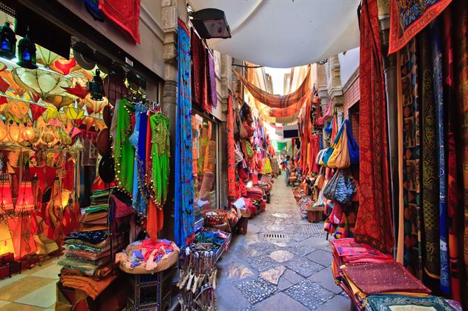 Ein arabischer Markt in Granada