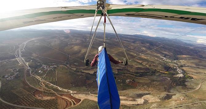 Hang gliding in Loja