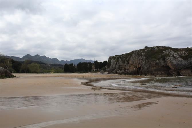 Der Strand Cuevas de Mar