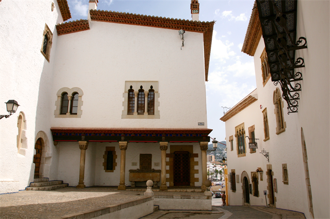 Gasse in der Altstadt von Sitges