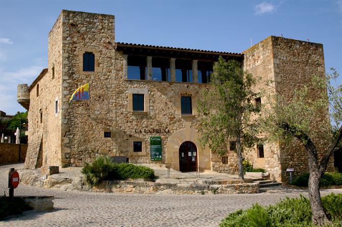 Museo - Casa de Cultura Ca La Pruna à Pals, Catalogne - Costa Brava (Espagne)