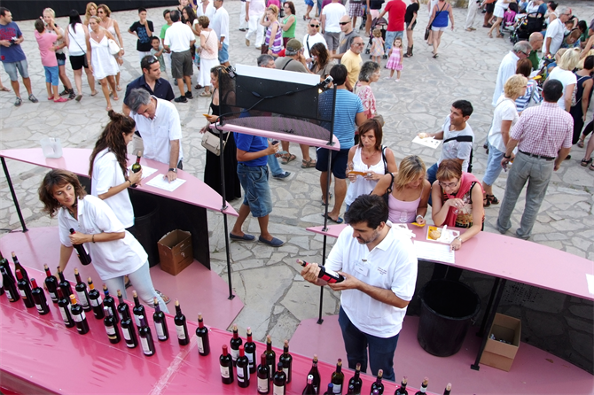 Foire aux vins à Pals, Catalogne - Costa Brava (Espagne)
