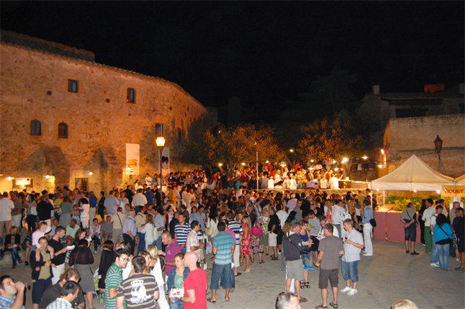 Foire aux vins à Pals, Catalogne - Costa Brava (Espagne)