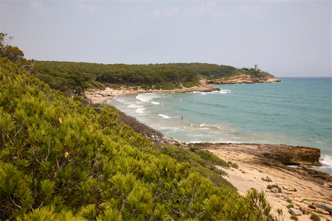 Cala Fonda o Playa Waikiki en Tarragona