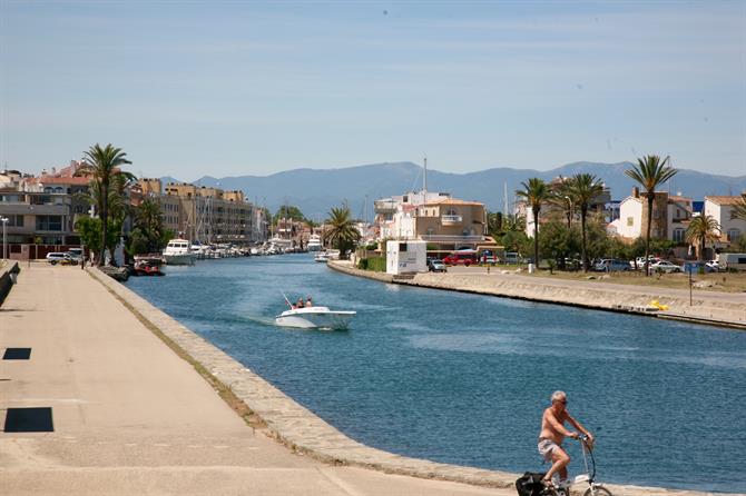 Kanal in Empuriabrava, Costa Brava