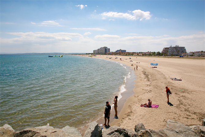 Playa de la Rubina i Empuriabrava på Costa Brava