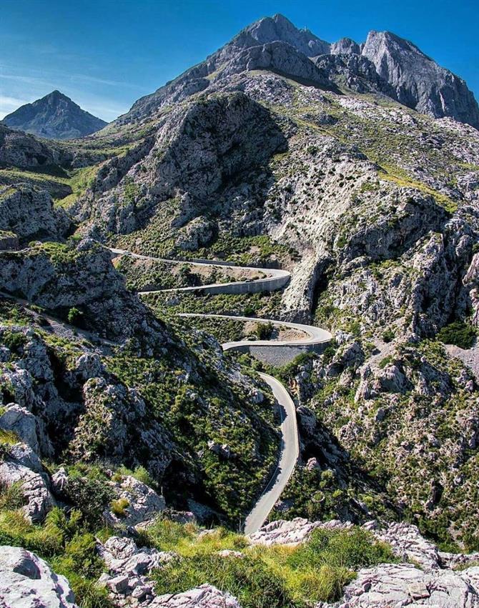 Sierra de Tramontana, route sinueuse, Majorque