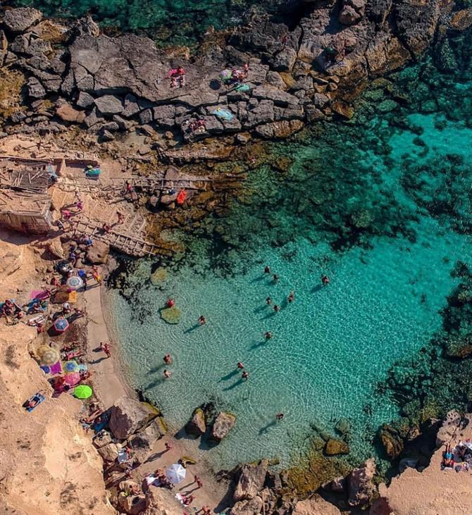 En badvik på Formentera, Balearerna 