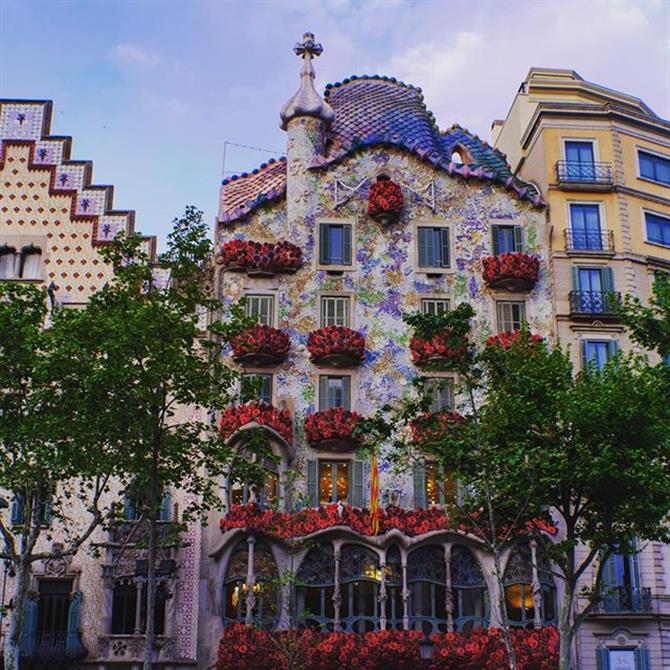 Besök Barcelona under St. Jordi