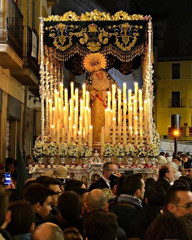 Påskveckan Semana Santa firas stort i Granada
