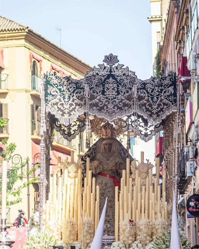 Semana Santa-firande i Sevilla