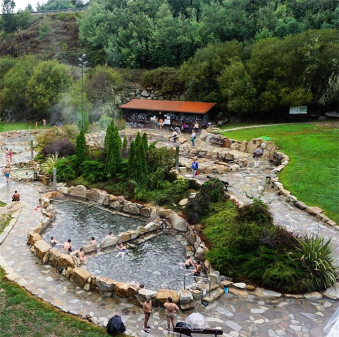 Naturlige termiske bade i Ourense, Galicien