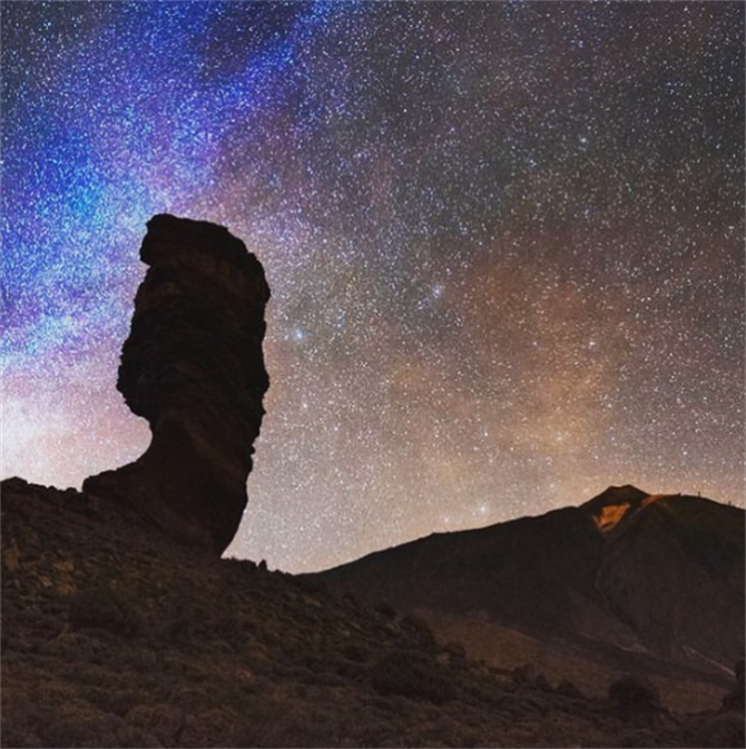 Observatorio de estrellas en el Parque Nacional de El Teide 