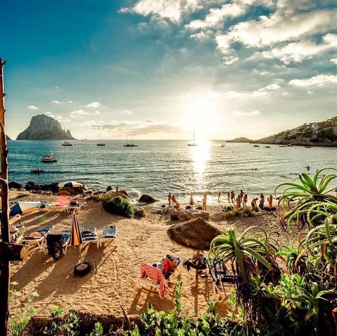 Playa de Cala Llonga, Ibiza