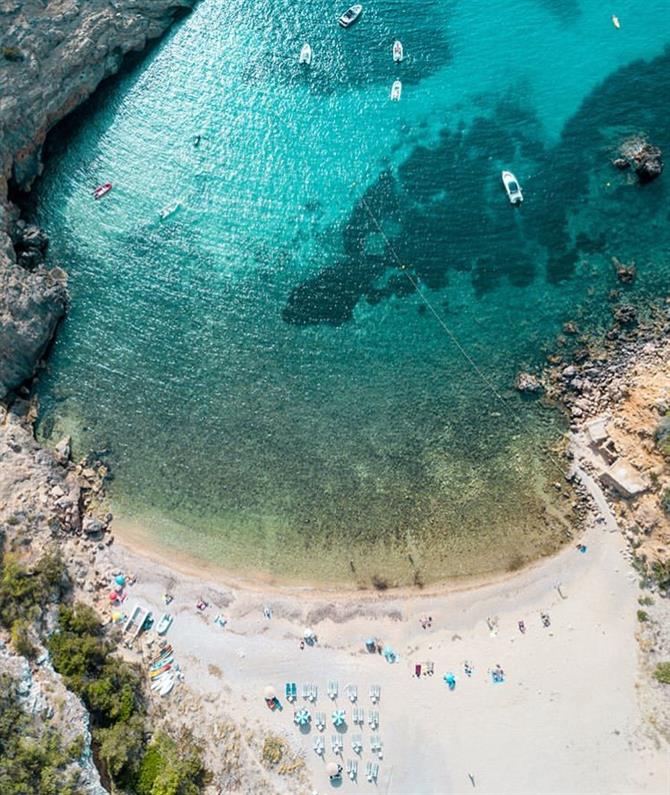 Playa Cala Moli på Ibiza