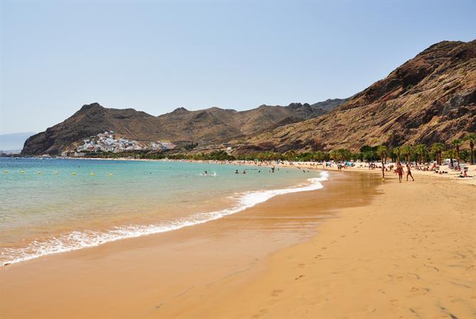 Las mejores playas de Tenerife: playa de las Teresitas