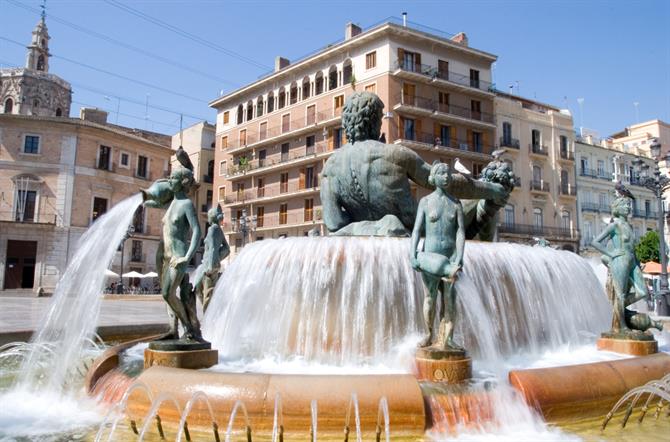 Turia fountain, Plaza de la Virgen, Valencia