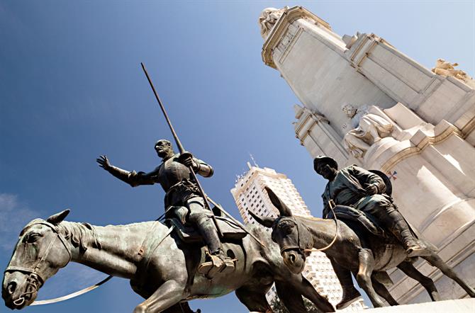 Plaza de Espana, Madrid, Don Qixote