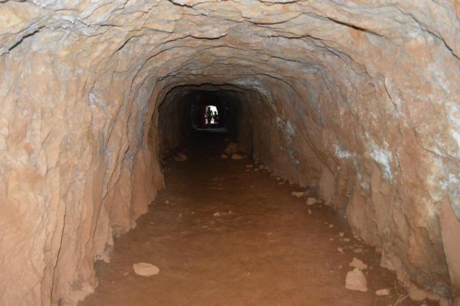Tunnel in Cerro del Hierro