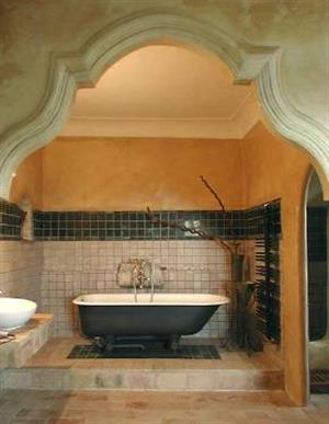 Almiral de la font restored bathroom