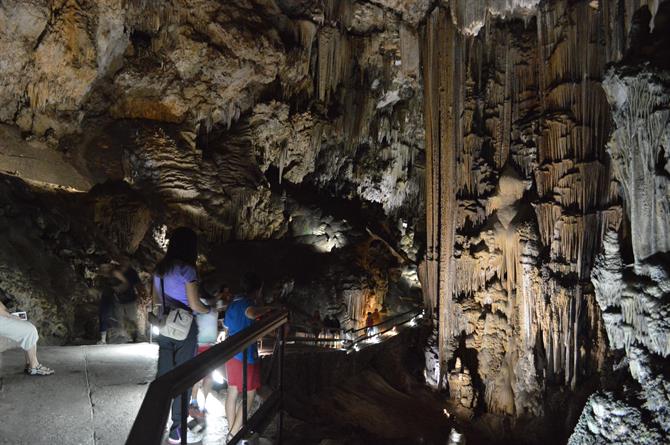 La colonne la plus grande du monde dans les Grottes de Nerja, Malaga - Costa del Sol (Espagne)