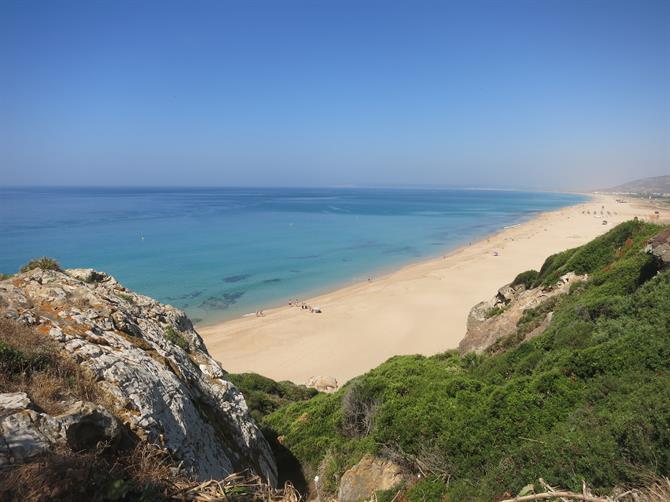 Playa de Zahara vue depuis la Playa de los Alemanes à Zahara de los Atunes, Cadix - Costa de la Luz (Espagne)