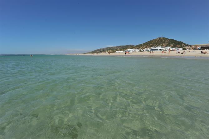 Vista de la playa de Zahara desde el mar