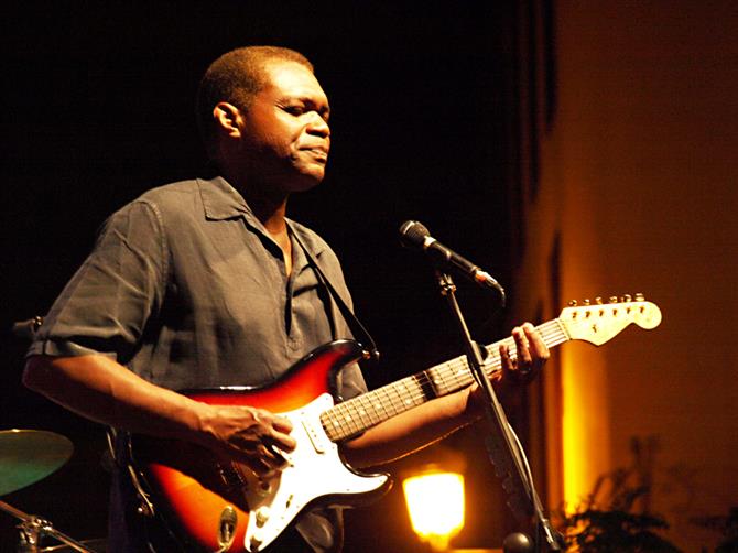 Robert Cray podczas Santa Blues, Santa Cruz, Tenerife