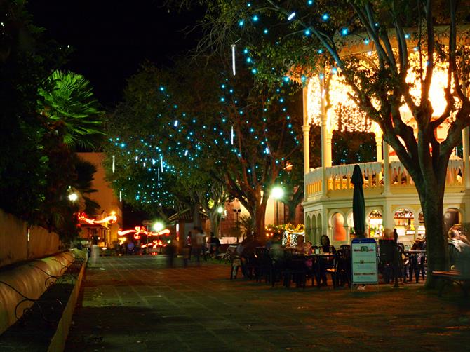 Christmas decorations, La Orotava, tenerife